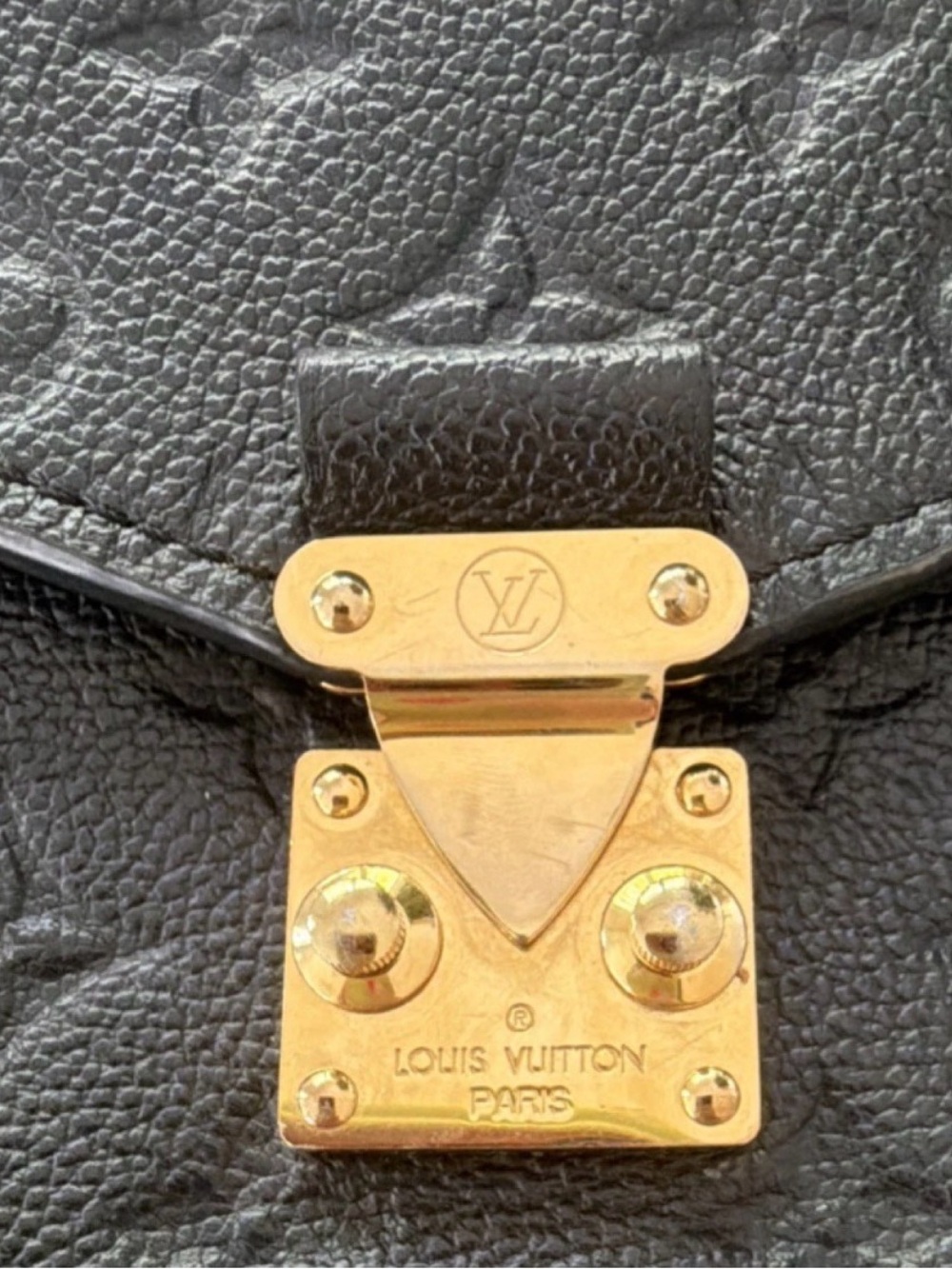 Louis Vuitton Black Monogram Empreinte Pochette Metis with Gold Hardware - Picture 4 of 11